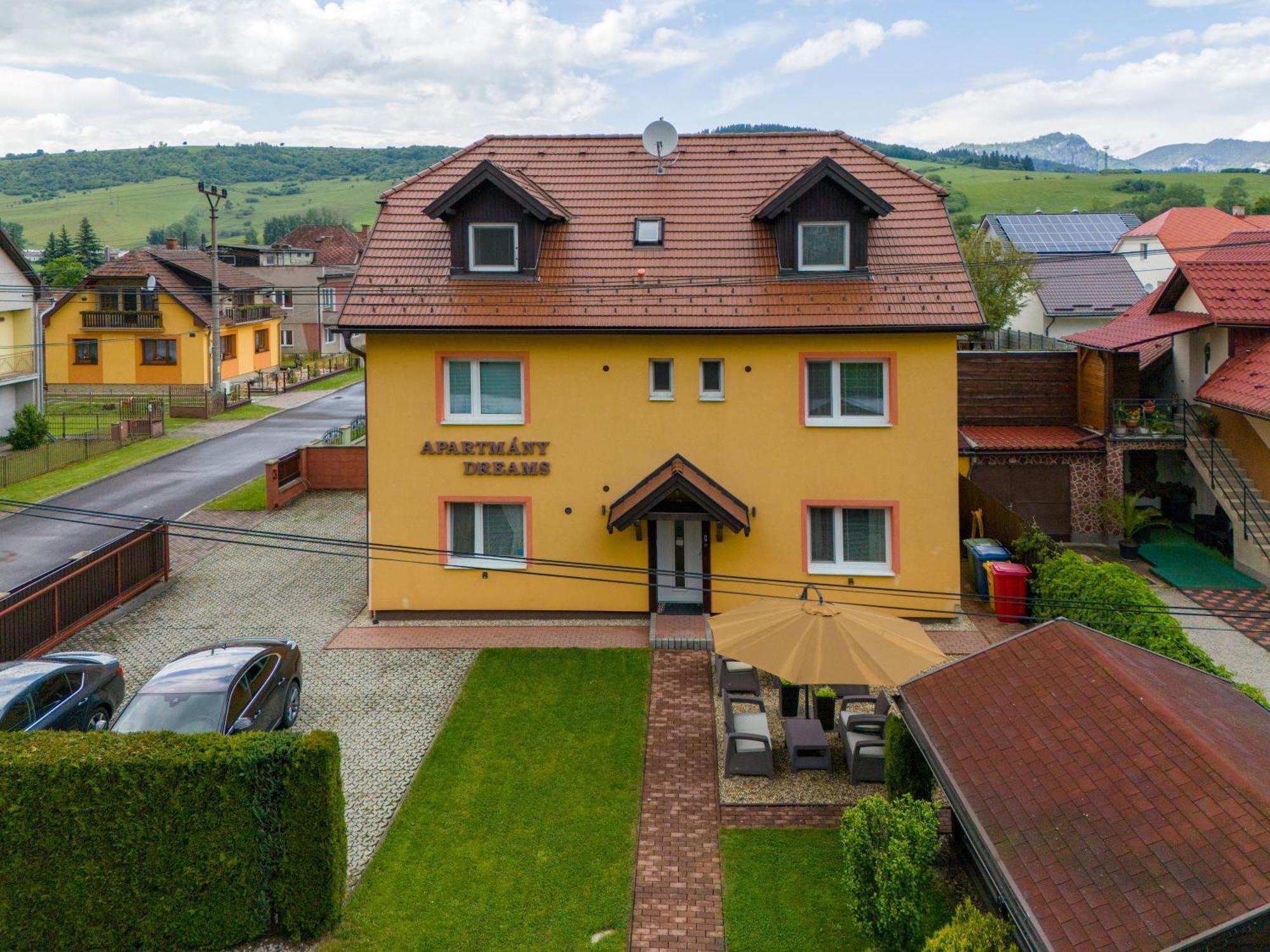 Apartmany Dreams Besenova Exterior photo